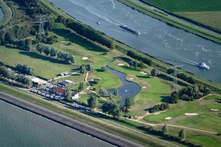 12-Golf-Raymerswael-Droneshot-1