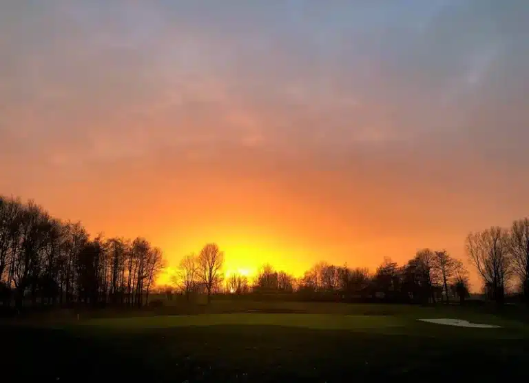 13-Golfplatz-Sluispolder-Sonne