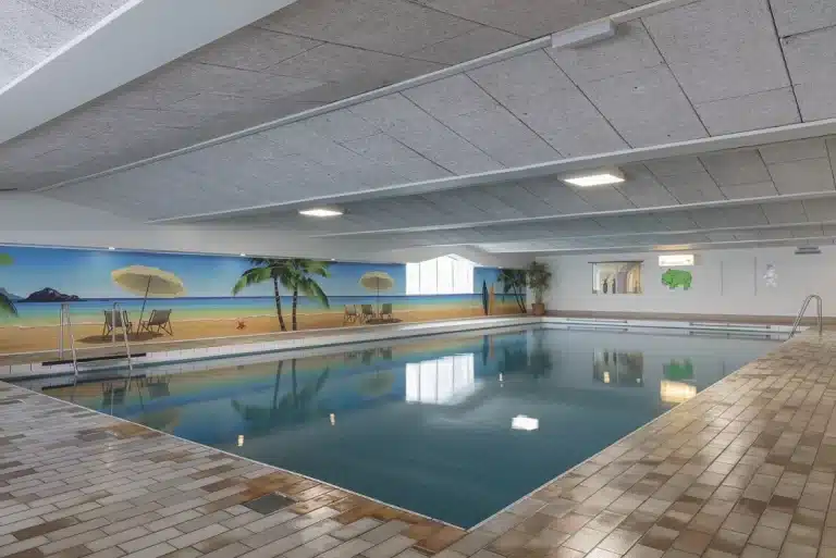21-Golfplatz-Low-Mors-Schwimmbad