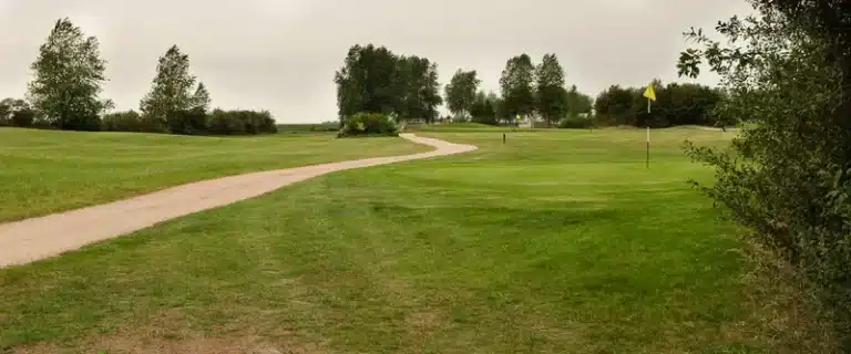 3-Golf-Raymerswael-Fahne-Golfen