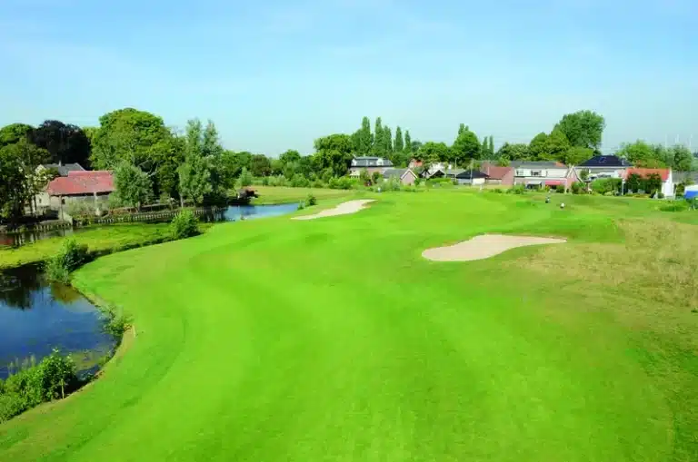 4-Golfbaan-Delfland-Clubhuis-Drone